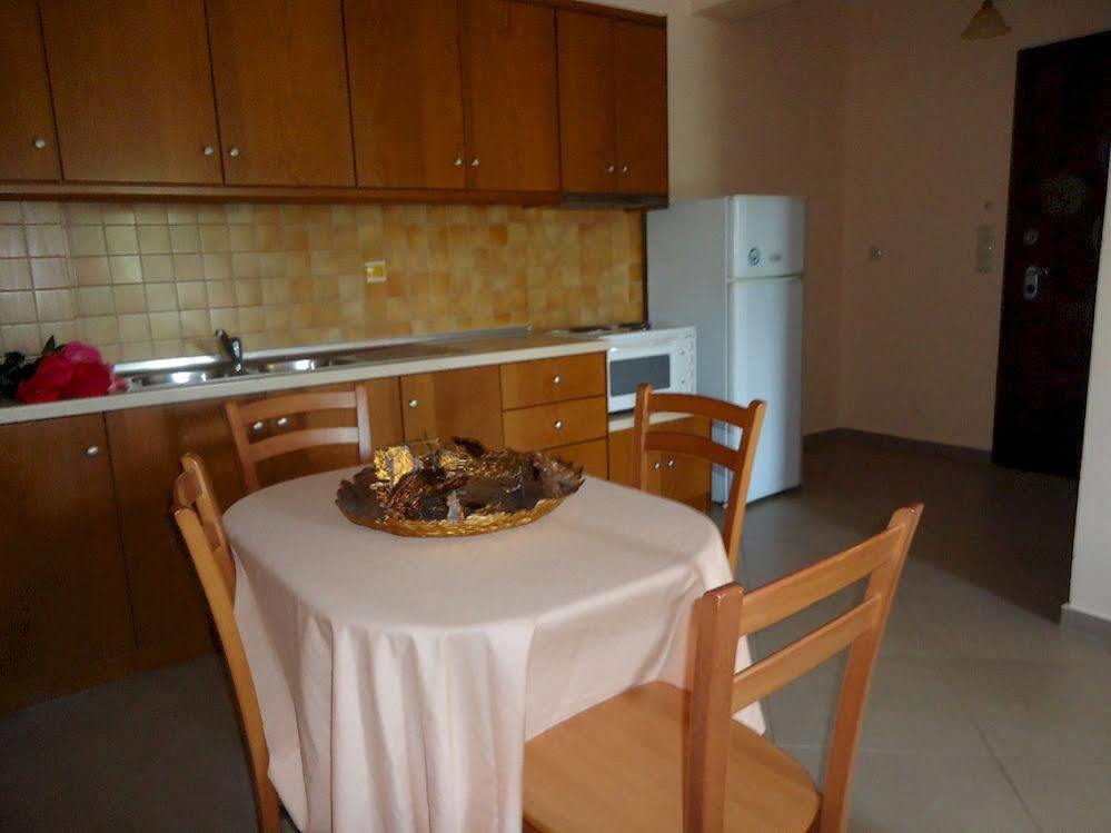 Almini Apartments Plataria Dış mekan fotoğraf